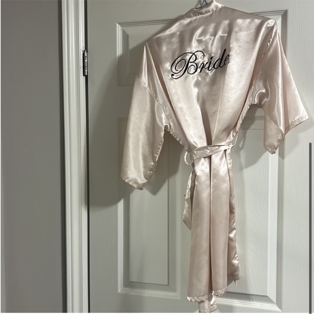 Bridal Robe - Picture 3 of 5